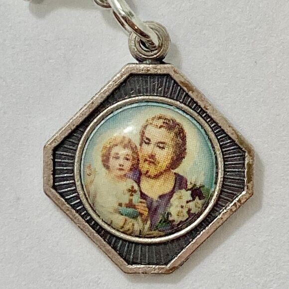 Vintage St. Joseph Medal Clip Charm Catholic Saint Baby Jesus Ovunque Proteggimi - Picture 3 of 10